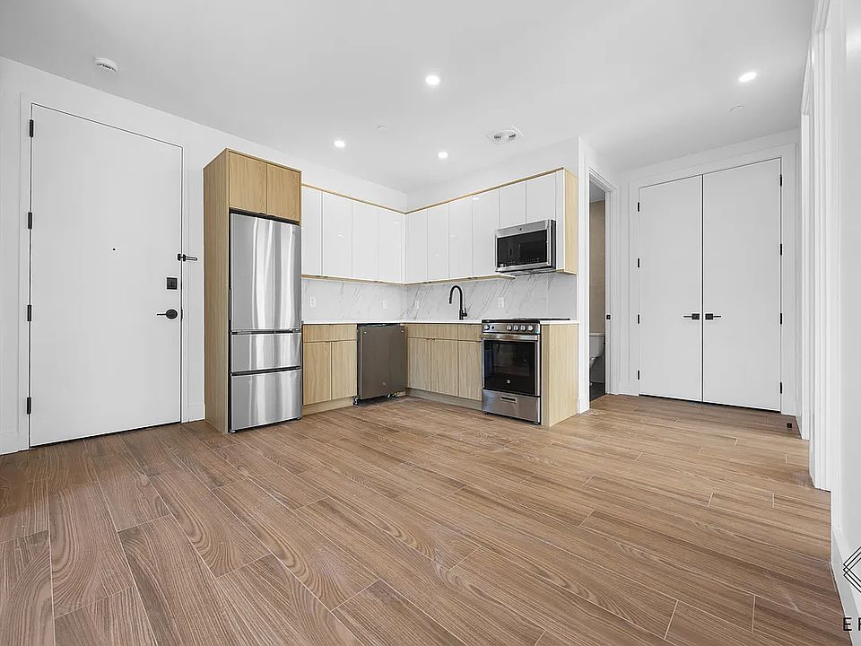 1st image of 105 Hawthorne St #6B
