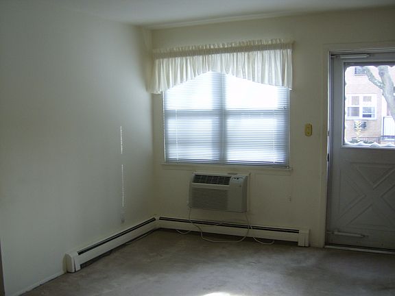 5th image of 725 Joralemon St Unit 151