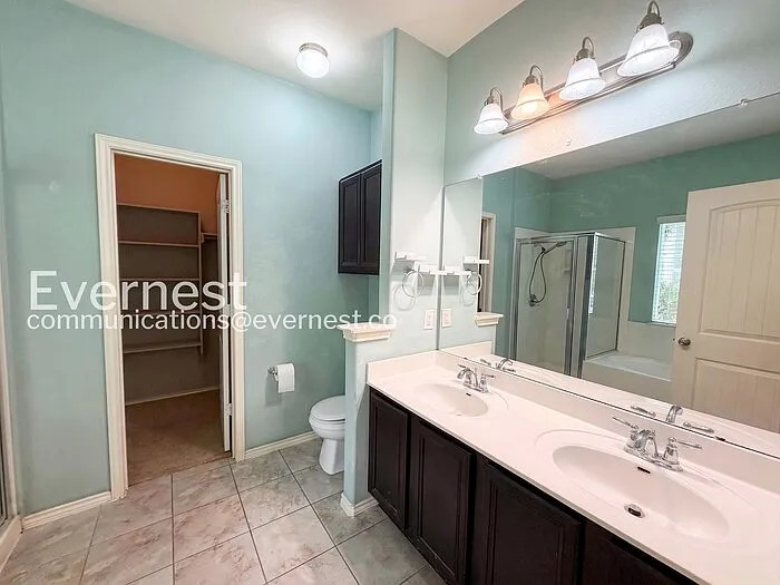 1620 Willow Vis — Photo 11