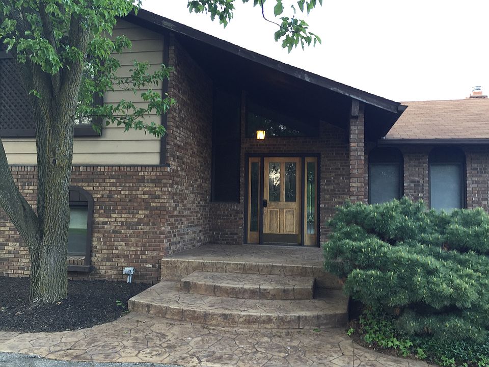 2044 Lydia Ln, Howell, MI 48843 Zillow