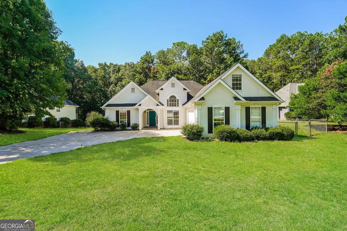 30 Wisteria Blvd photo 1