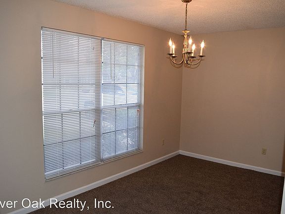 5th image of 2389 Stonehaven Ct E