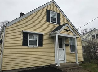 46 Mount Vernon Blvd, Pawtucket, RI 02861