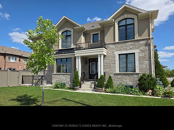 2nd image of 744 Kennedy Cir W