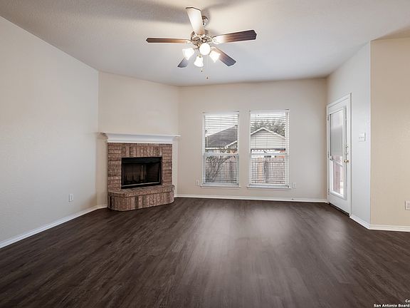 4th image of 6022 Lakefront St
