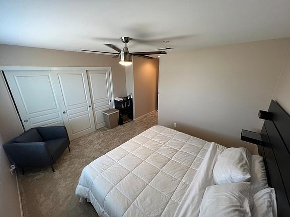 5th image of 4300 Newton Ave Unit 12
