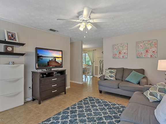 3rd image of 4336 Forest Blvd