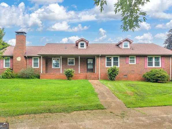 125 Smoke Rise Dr, Baldwin, GA 30511