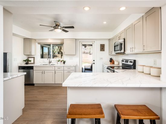 1726 W HAZELWOOD Street, Phoenix, AZ 85015