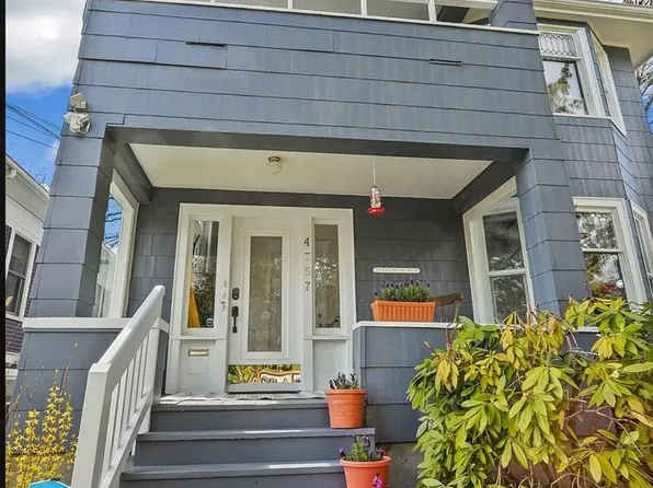 4757 Thackeray Pl NE #1, Seattle, WA 98105
