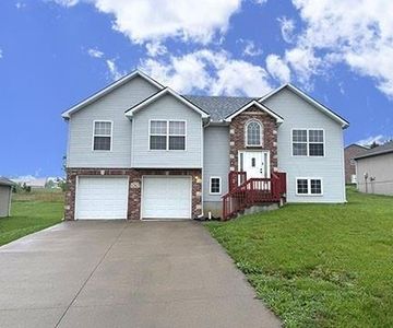 1242 Cypress Ct, Warrensburg, MO, 64093