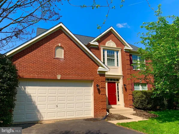 18500 Center Crest Ct, Olney, MD 20832