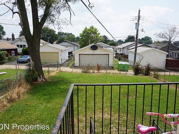 4th image of 4360 Fairview Ave