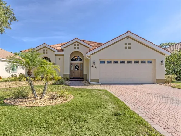 6511 Westward Pl, University Park, FL 34201
