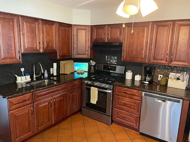 224 Clementon Rd — Photo 2