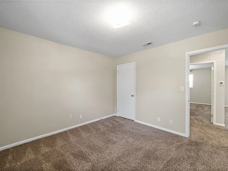 110 Hedgecock Ave #8 — Photo 15