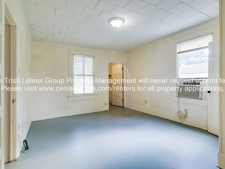 2220 1/2 Elliott St — Photo 6