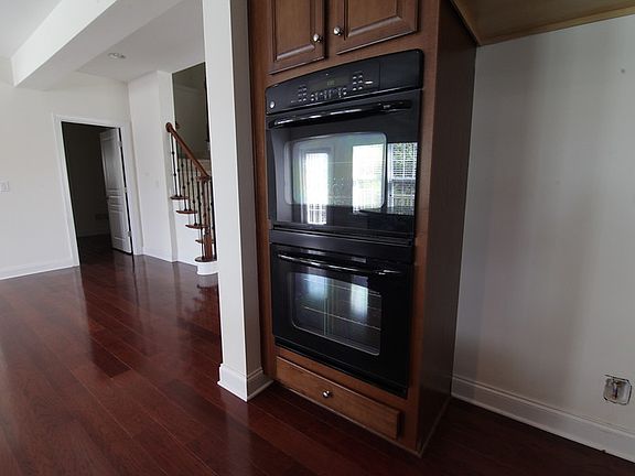 5th image of 4005 Brookhollow Dr
