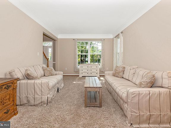 3rd image of 7704 Saint George Pl