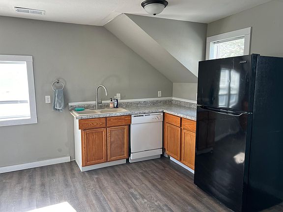 4th image of 1204 A St #2