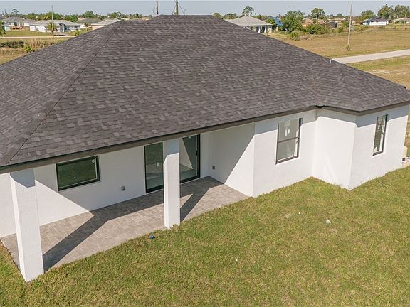 5th image of 1219 NE 19th Place Cpe
