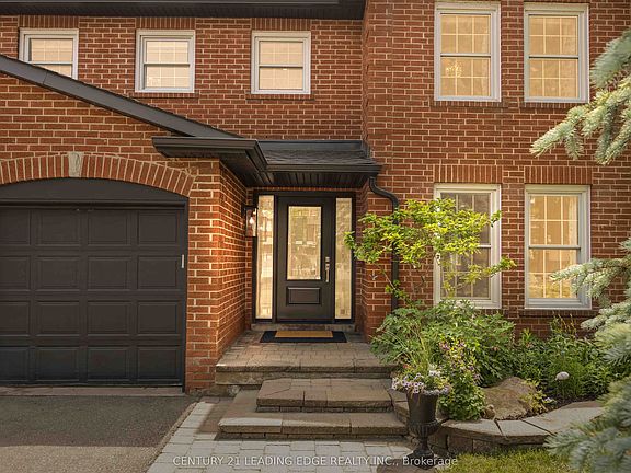 3rd image of 55 McCarty Cres