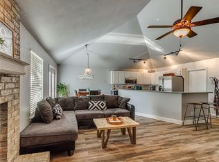 10128 Hollyhead Way, Yukon, OK 73099