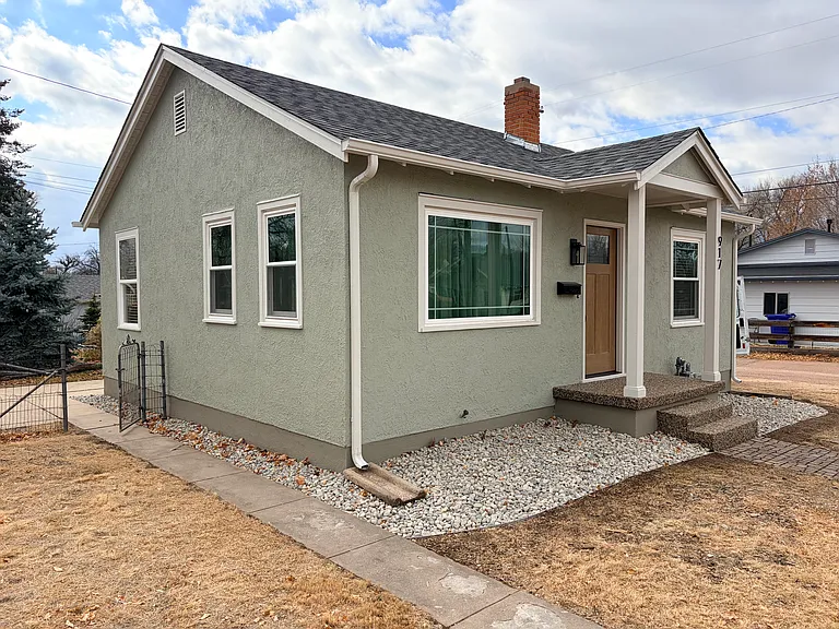 917 E Willamette Ave — Photo 10