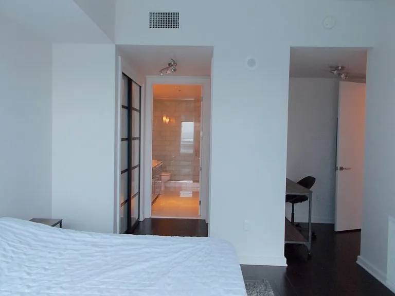 4471 Dean Martin Dr #2909 — Photo 30