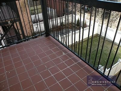 1st image of 354 Henry St APT 4R
