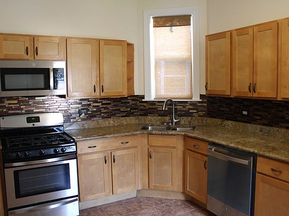 2nd image of 7025 S Calumet Ave #1