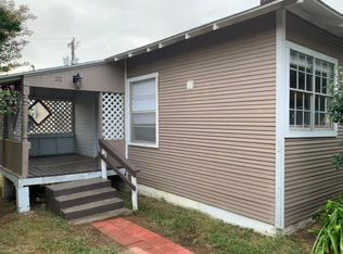 202 W Val Verde Cir, Keene, TX 76059