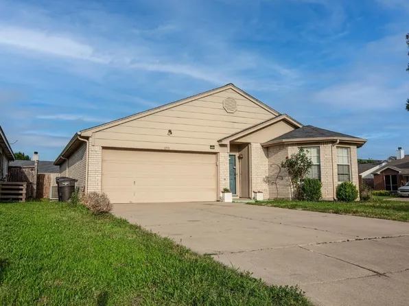 8700 Eaglestone Way, Fort Worth, TX 76244