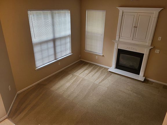 2nd image of 5844 Ludington Dr