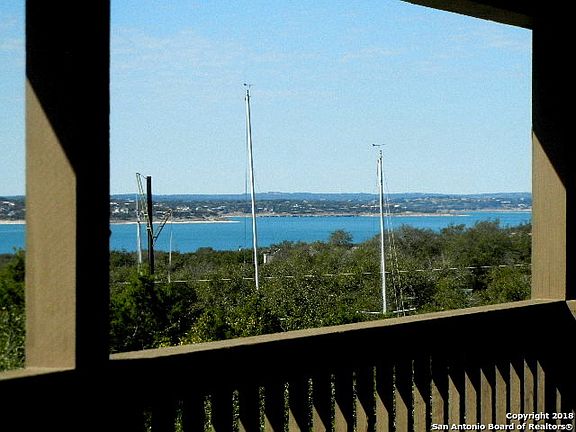 5th image of 636 Mount Lookout Dr