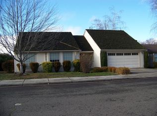 1881 Filmore Dr, Medford, OR 97504