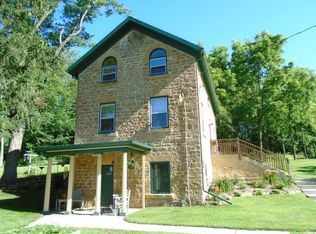 9916 Dunlap Hollow Rd, Mazomanie, WI 53560