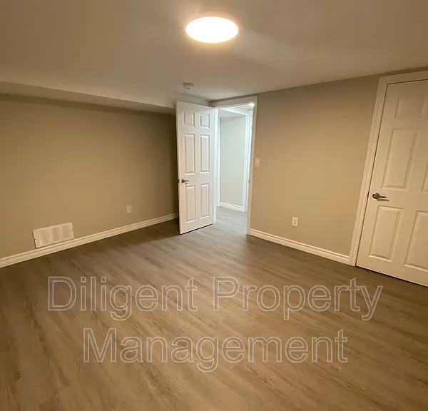 1528 Redwood Dr #LOWER — Photo 20