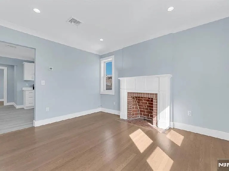 229 Columbia Ave #2 — Photo 7