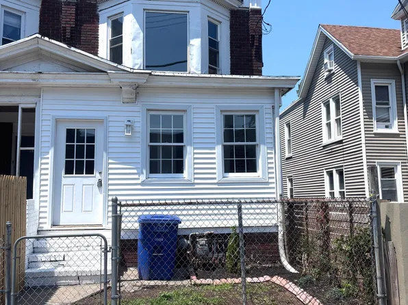 1789 Central Avenue, Bridgeport, CT 06610