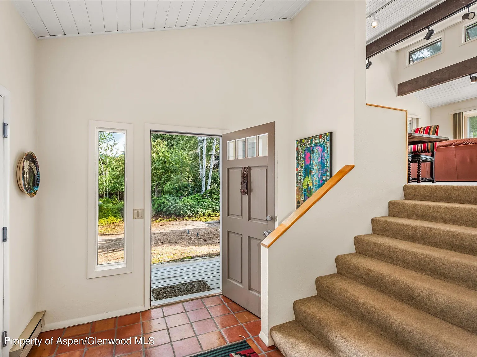 5 bed, 2717 sqft, $22,000 — Photo 4