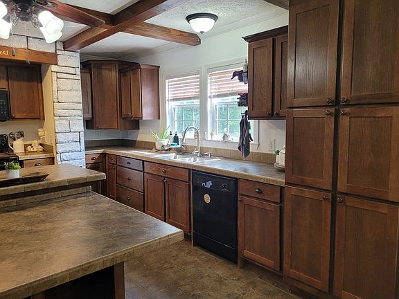 5th image of 1754 Shady Grove Rd