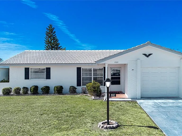 802 Buttonwood Dr — Photo 34