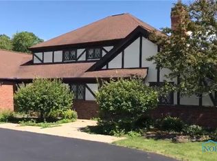 130 Pine Ln, Bryan, OH 43506