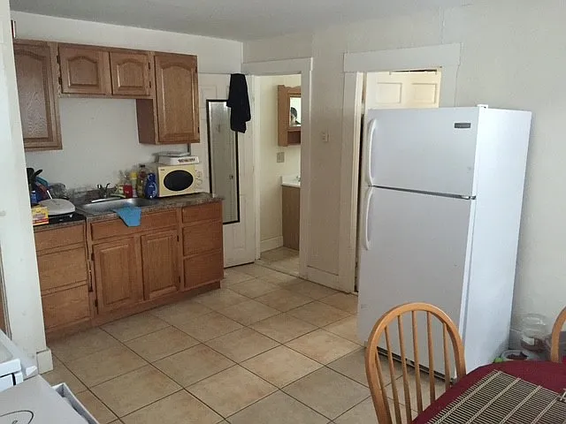 275 Pine St #1 — Photo 2