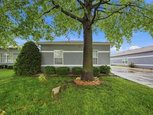 2815 NE Sonora Dr, Blue Springs, MO 64014