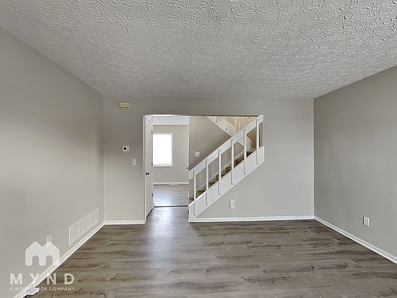 3rd image of 2142 Hughey Dr #2142