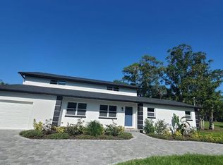 914 Whitaker Rd, Lutz, FL 33549