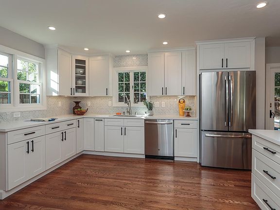 4th image of 1583 Alisal Ave