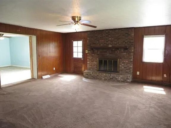 3rd image of 1465 Anniston Dr